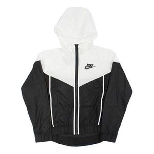 Nike women’s windbreaker zip jacket